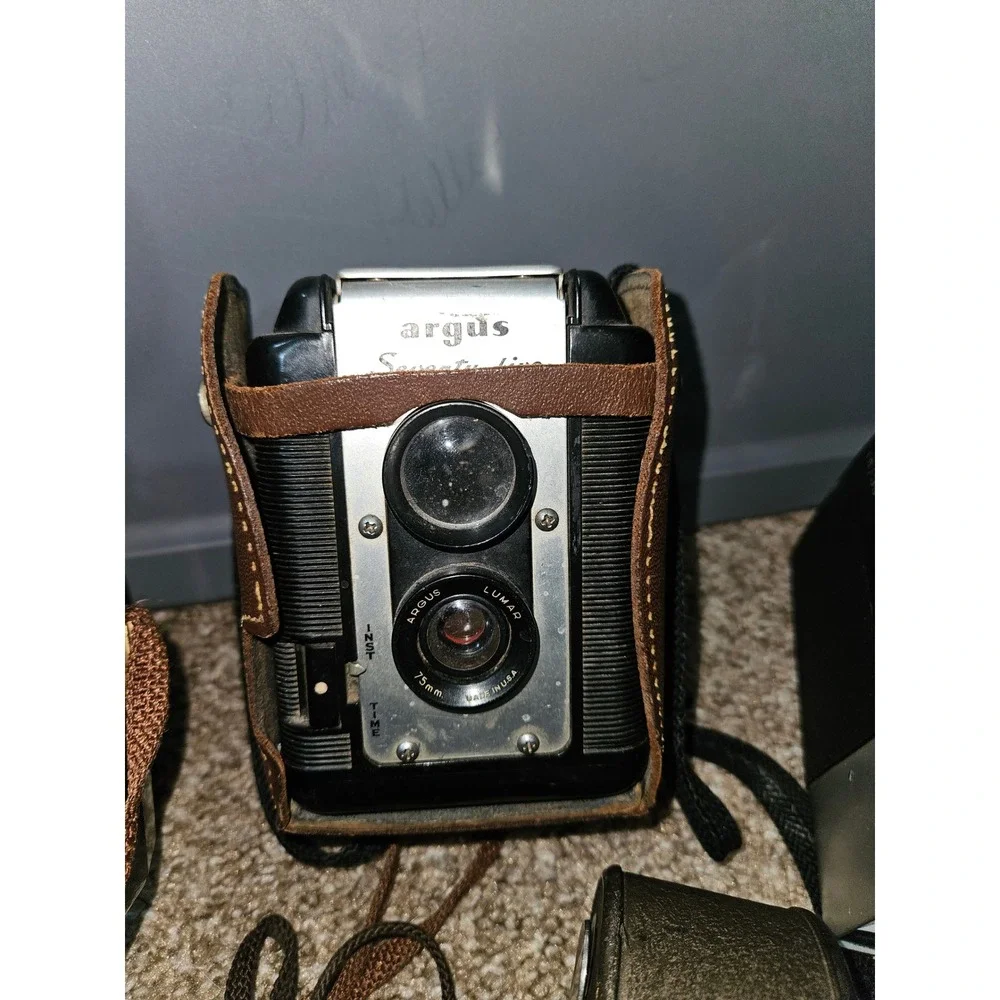 Vintage Camera Lot Kodak Brownie Argus Keystone 8mm Anscomatic Nomad 620 Retro